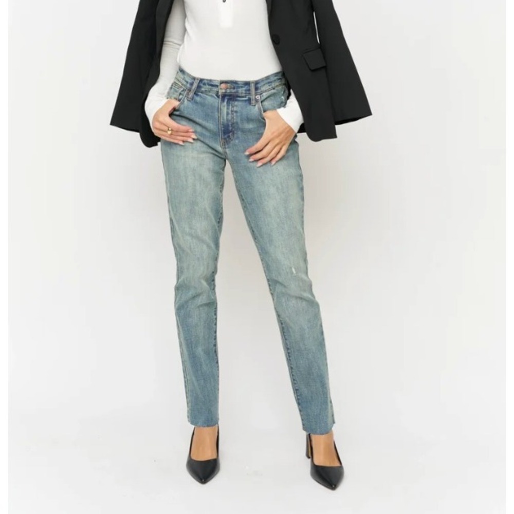 Oliver Logan Boyfriend Relaxed Taper Jeans in 4 Year Vintage Blue‎ sz 31